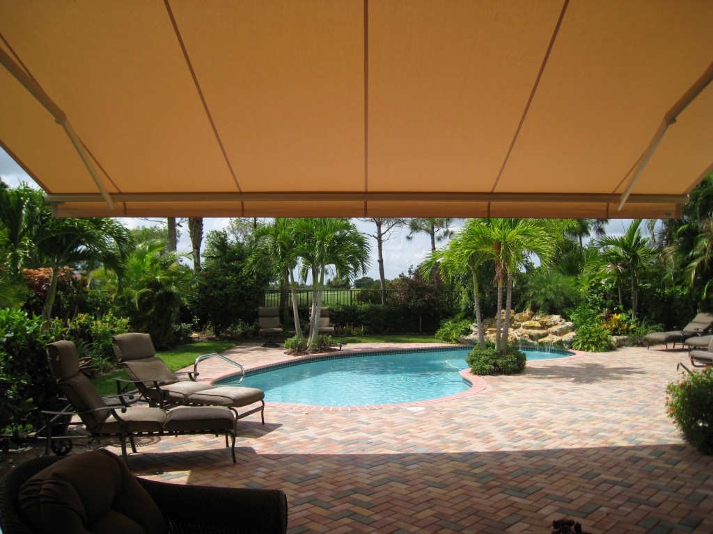 west palm beach retractable awnings